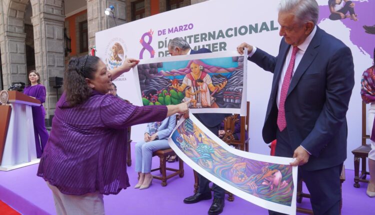 2023-03-08-Presidente-AMLO-Dia-Internacional-de-las-Mujeres-Palacio-Nacional-Foto-07