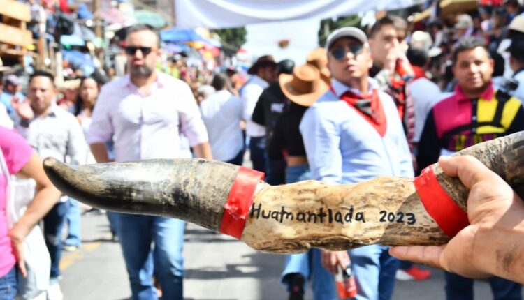 190823_Huamantlada1